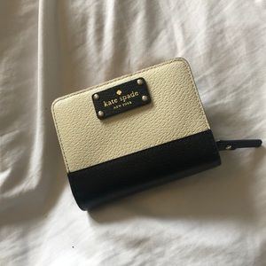 Kate Spade black and cream wallet